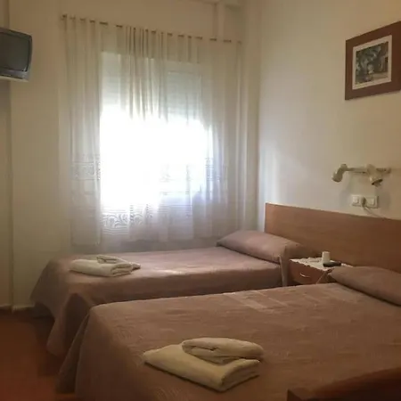 Miraflores Хостел Сарагоса